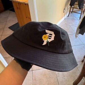 Primitive bucket hat- never worn, new, black